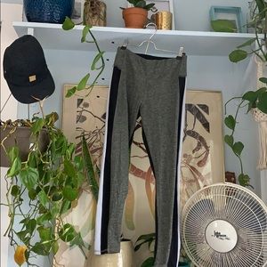 Lulu lemon tri color  mid rise leggings